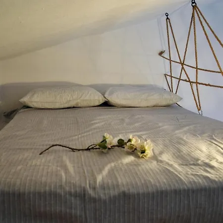 Vakantiehuis Houseloft Miramare In Fourka Beach